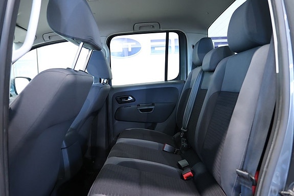 Volkswagen Amarok 9 of 14