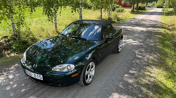 Mazda MX-5 4 of 5