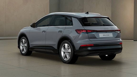 Audi Q4 e-tron 3 of 11