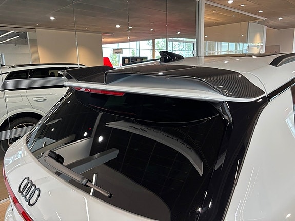 Audi Q6 e-tron 10 of 18