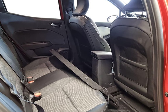 Renault Clio 9 of 21