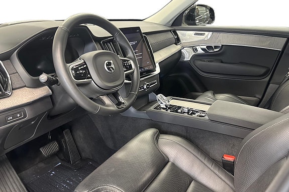 Volvo XC90 8 of 22