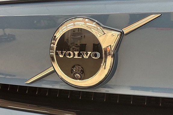 Volvo EC40 20 of 22