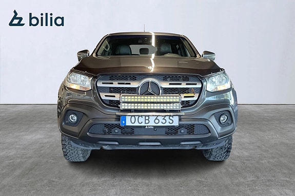 Mercedes-Benz X250 d 2 of 5