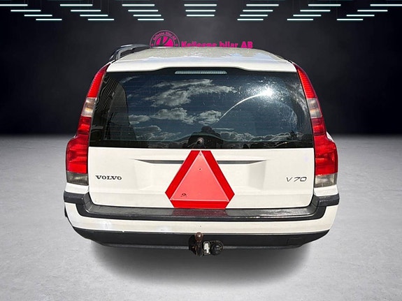 Volvo V70 4 of 12
