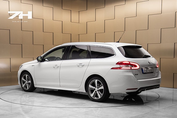 Peugeot 308 SW 3 of 18