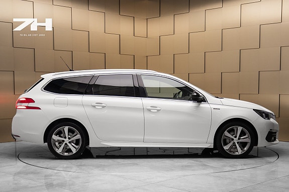 Peugeot 308 SW 6 of 18