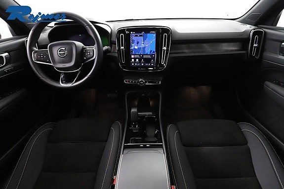 Volvo C40 3 of 5