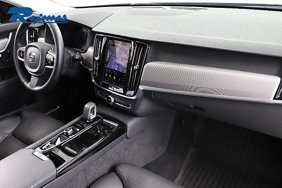 Volvo V90 28 of 30