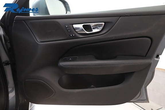 Volvo V60 14 of 29