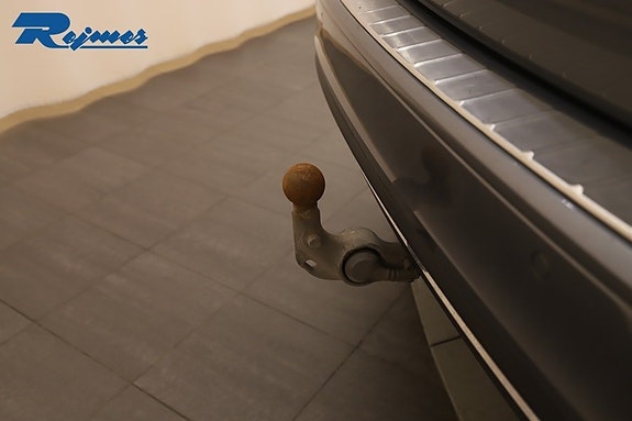 Volvo V60 25 of 29