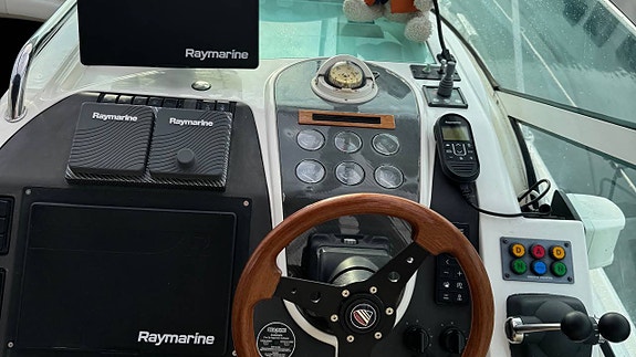 Fairline Targa 43 2002 Finland 6 of 12