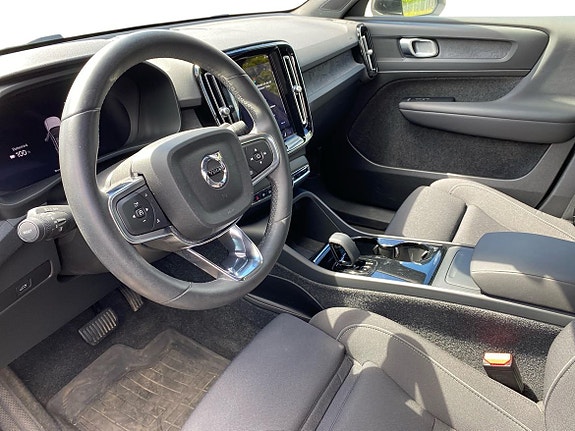 Volvo C40 2 of 4