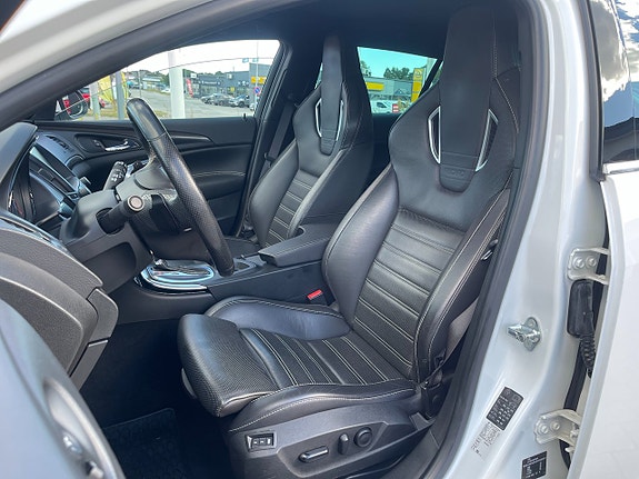 Opel Insignia 14 of 30