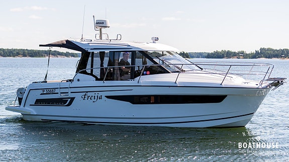 Jeanneau Merry Fisher 895 | 2x Mercury F150 XL/CXL 4 of 5