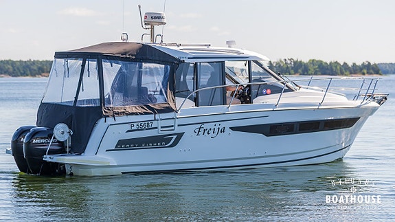 Jeanneau Merry Fisher 895 | 2x Mercury F150 XL/CXL 10 of 30