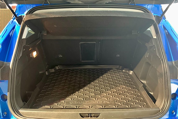 Opel Grandland X 12 of 13