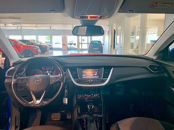 Opel Grandland X 9 of 13