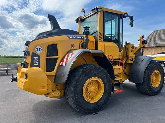Volvo L 90 H Long Boom 3 of 5