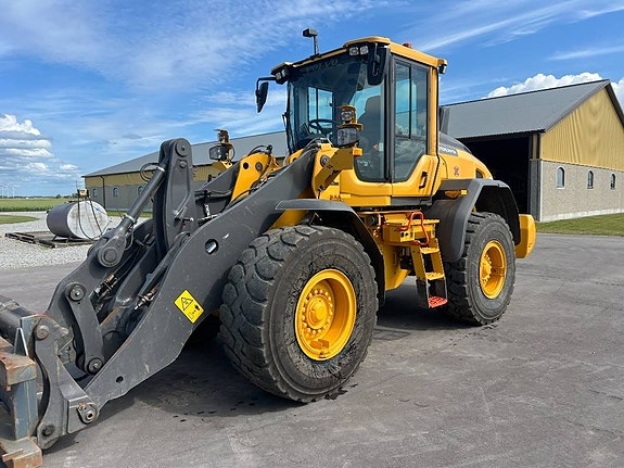 Volvo L 90 H Long Boom 2 of 5