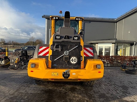 Volvo L90H Long boom 7 of 11