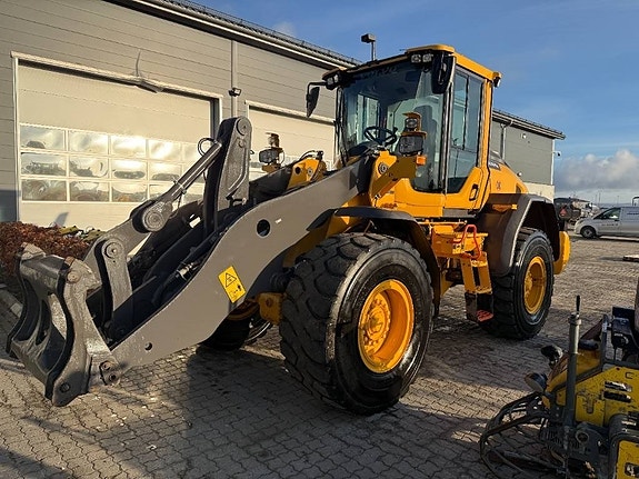 Volvo L90H Long boom 8 of 11