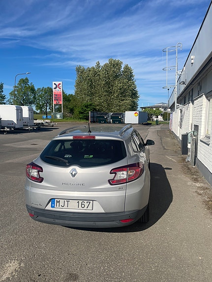 Renault Megane III 3 of 5