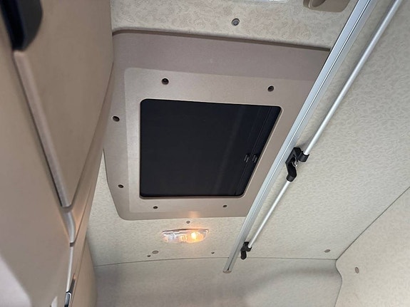 Mercedes-Benz 4363 SLT 10 of 10