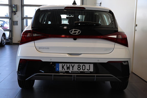 Hyundai i20 5 of 18