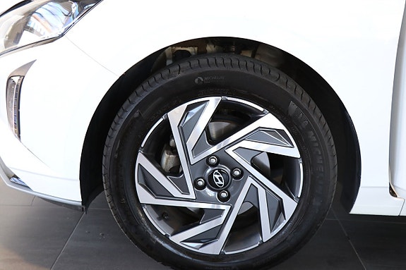 Hyundai i20 4 of 18