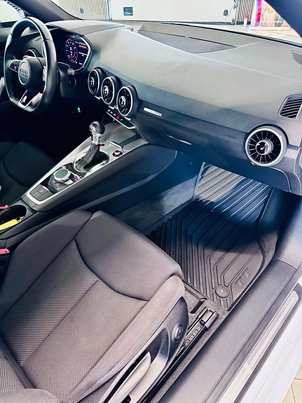 Audi TT 19 of 21