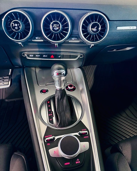Audi TT 14 of 21