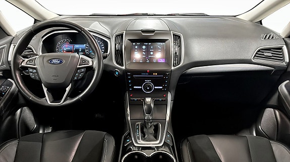 Ford S-MAX 4 of 5