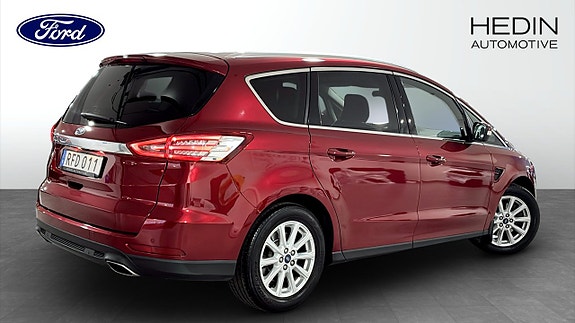 Ford S-MAX 2 of 5