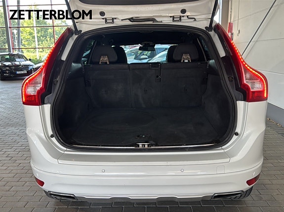 Volvo XC60 6 of 15