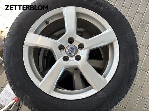 Volvo XC60 15 of 15