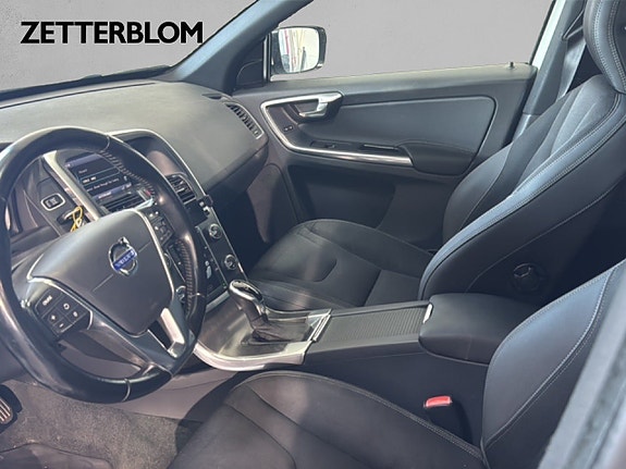Volvo XC60 8 of 15
