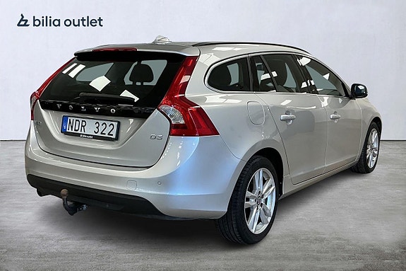 Volvo V60 4 of 5