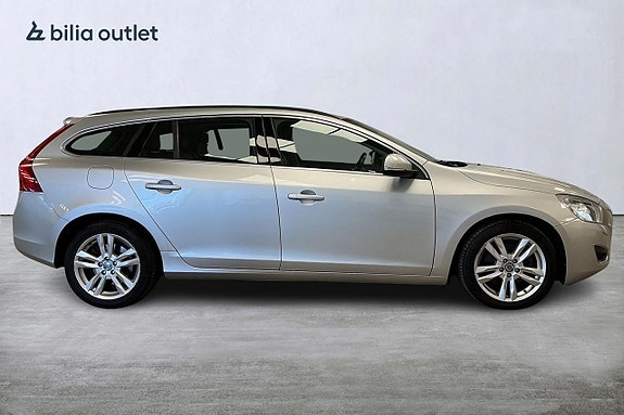 Volvo V60 5 of 5