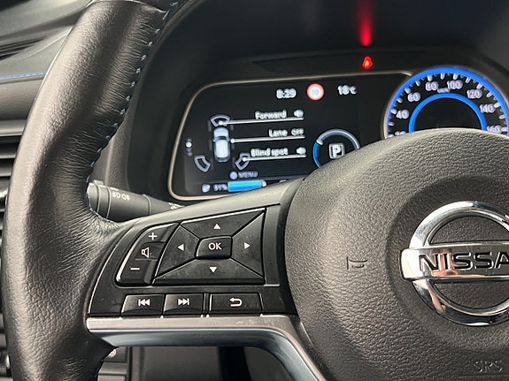 Nissan Leaf 24 of 30