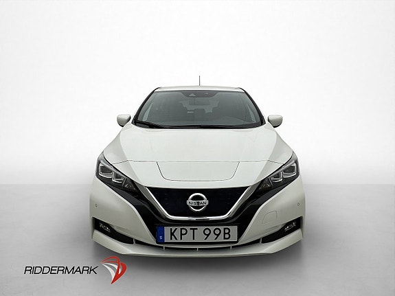 Nissan Leaf 3 of 5