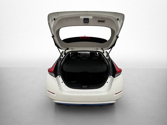 Nissan Leaf 9 of 30