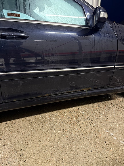 Mercedes-Benz C320 7 of 19