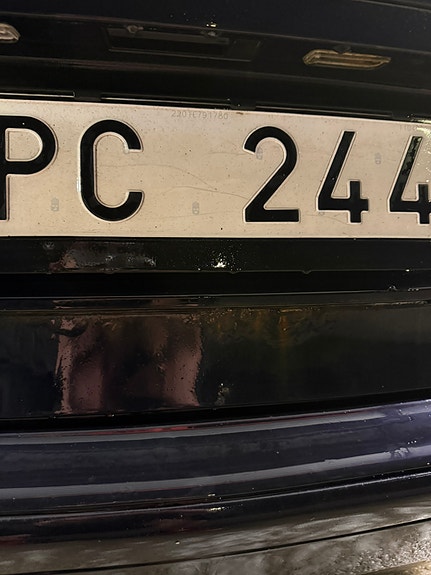 Mercedes-Benz C320 5 of 5