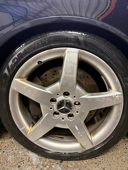 Mercedes-Benz C320 10 of 19
