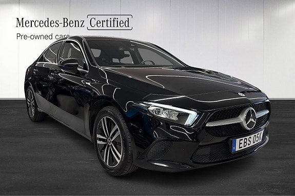 Mercedes-Benz A250 e 2 of 11