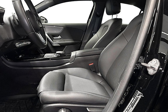 Mercedes-Benz A250 e 11 of 11