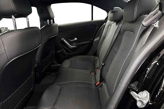 Mercedes-Benz A250 e 10 of 11