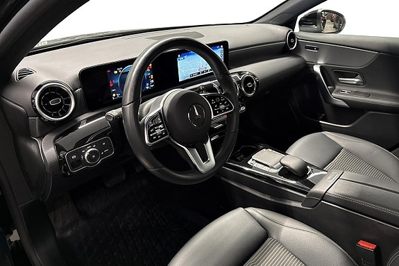 Mercedes-Benz A250 e 6 of 11