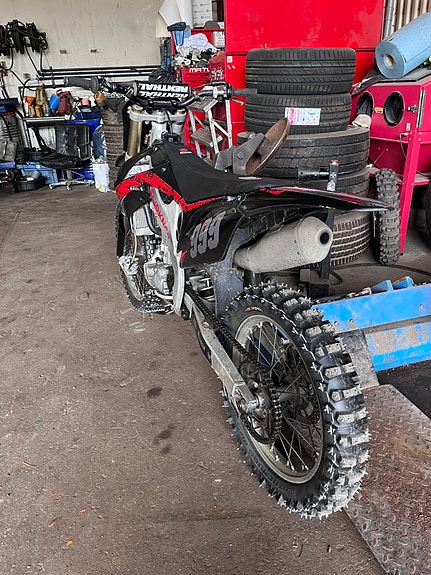 Honda Crf 250 4t insprut 3 of 5